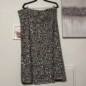 NWOT! Loft plus cheetah midi skirt